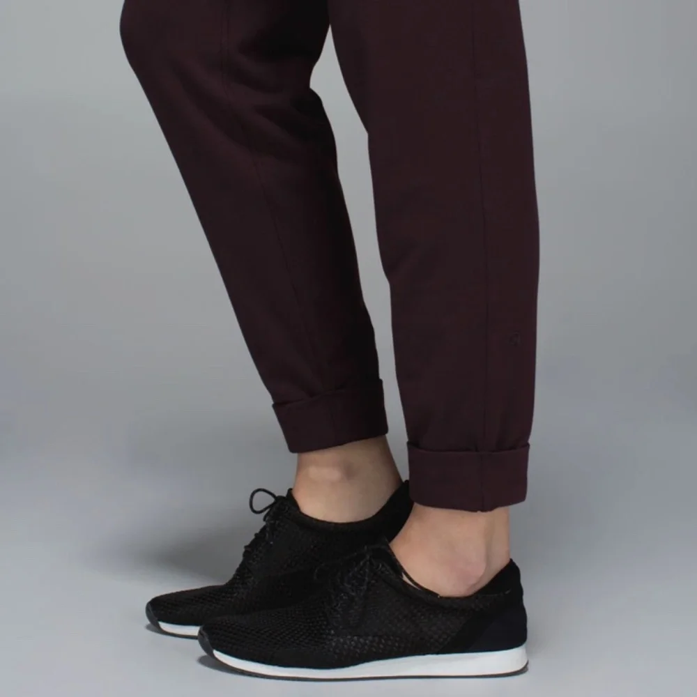 Lululemon Jet Crop *Luon